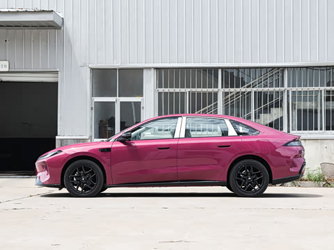 2026�� 535 MAX�����