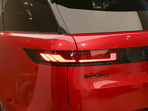 2025�� 400PS Dynamic HSE