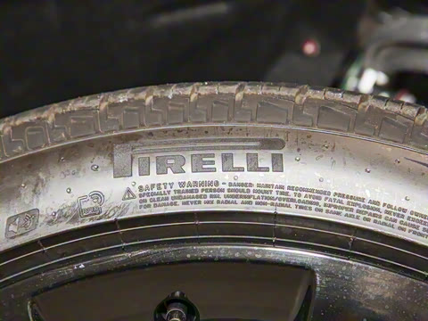 2025�� 400PS Dynamic HSE