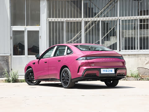2026�� 535 MAX�����