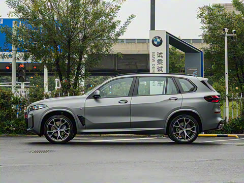 2025�� xDrive 30Li ������M�˶���ҹ��װ