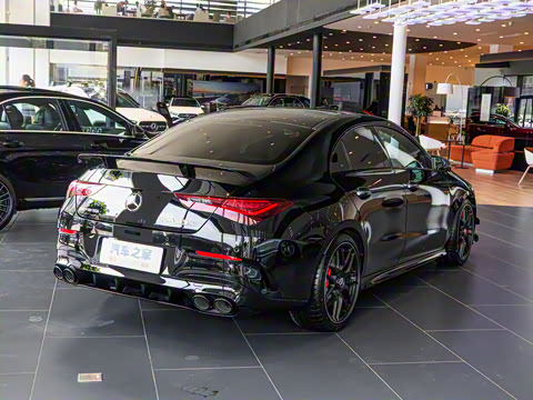 2025�� AMG CLA 45 S 4MATIC+