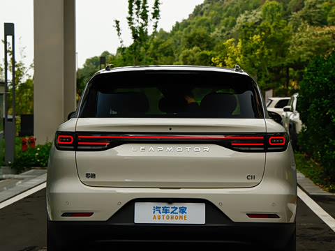 2027�� ���������