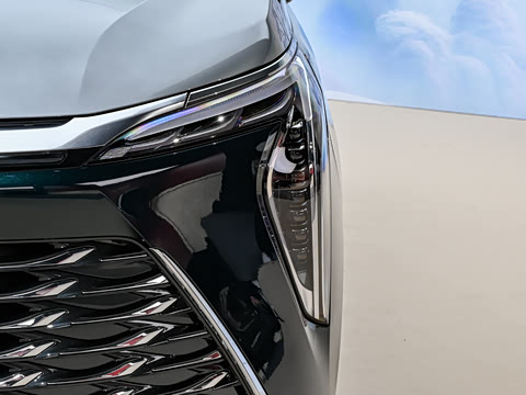 2027�� 2.0T ���������