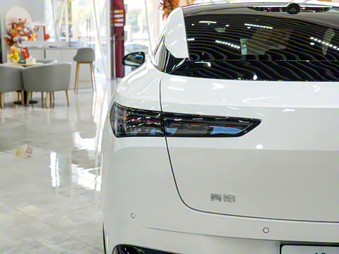 2025�� �Ŀ� 630 Max��