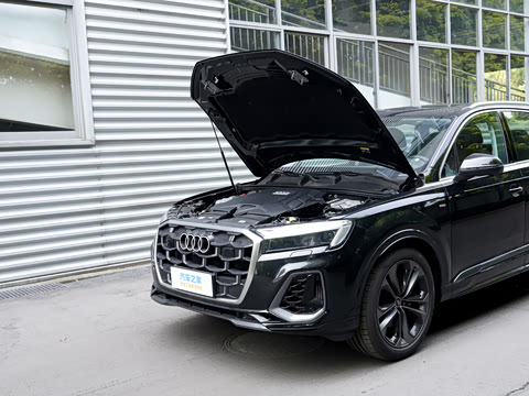 2026�� 55 TFSI quattro S line�˶���