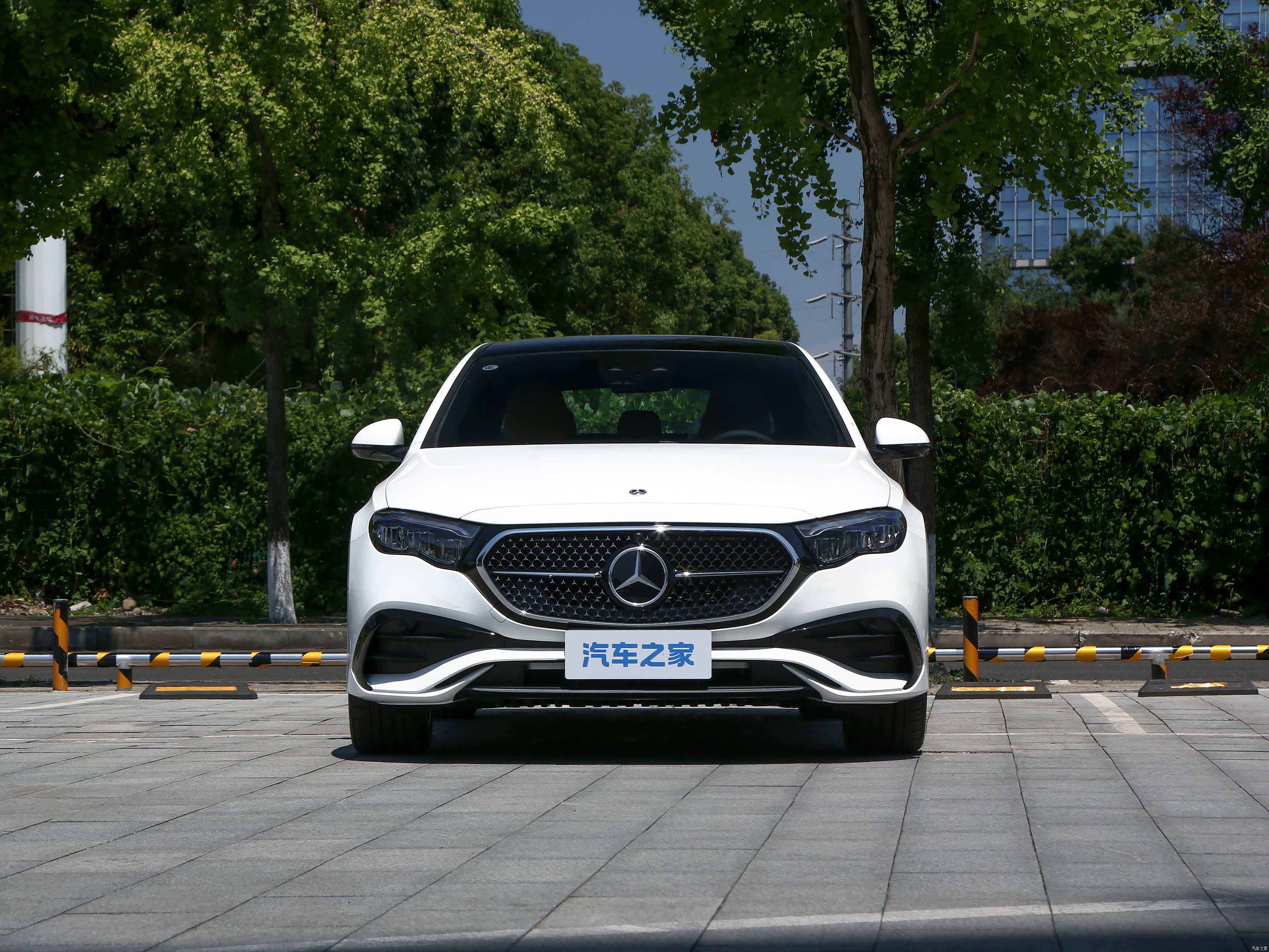 Mercedes-Benz E, миниатюра 2