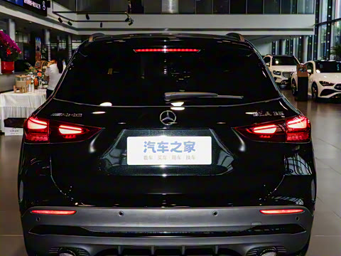 2025�� AMG GLA 35 4MATIC
