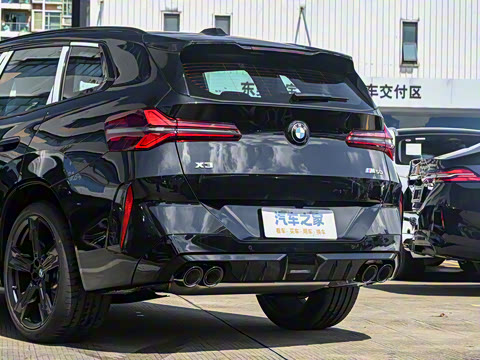 2025�� M50 xDrive