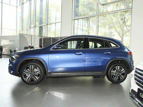 2025�� �Ŀ� GLA 220
