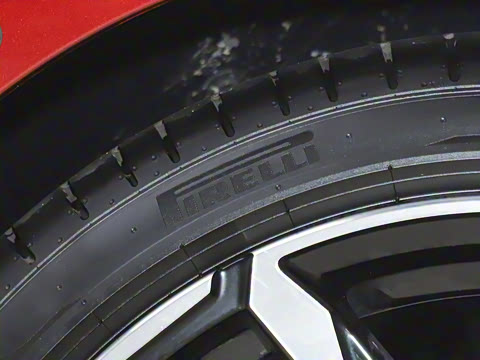 2025�� 225i M�˶���ҹ��װ