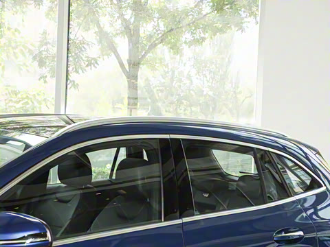 2025�� �Ŀ� GLA 220