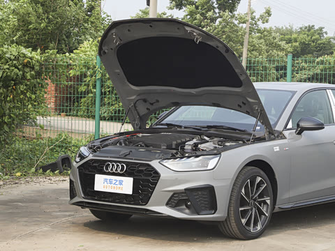 2026�� 200���������� 40 TFSI ����������
