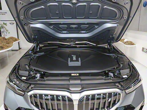 2026�� eDrive 40L M�˶���װ