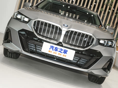 2026�� eDrive 40L M�˶���װ