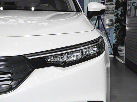 2025�� 240TURBO �ֶ����ٰ�