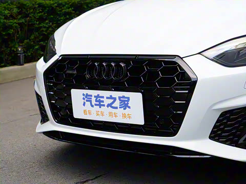 2025�� Sportback ��ذ� 40 TFSI quattro ����������