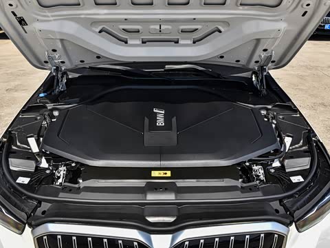 2026�� �Ŀ� eDrive 35L M�˶���װ