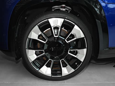 2023�� 50e