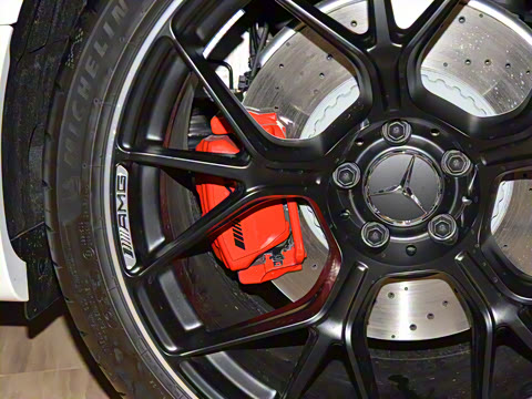 2025�� AMG CLE 53 4MATIC+ ������ܳ�