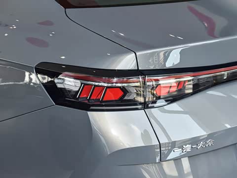 2026�� 380TSI DSG���������