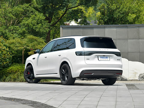 2025�� ���� Ultra ����������