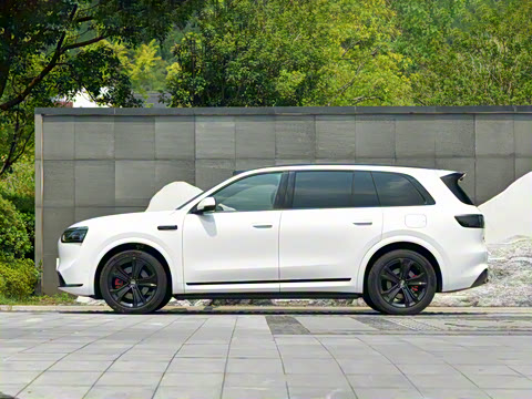 2025�� ���� Ultra ����������