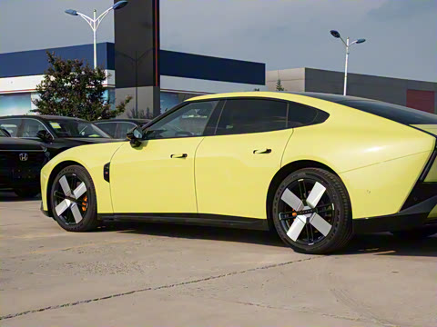 2025�� 750 ���������� Ultra