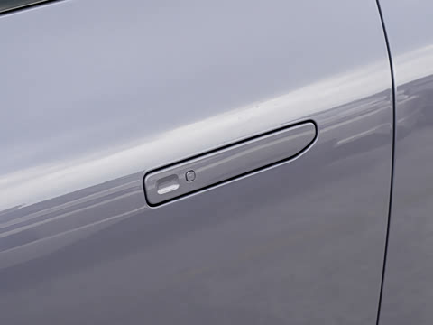 2027�� 590������