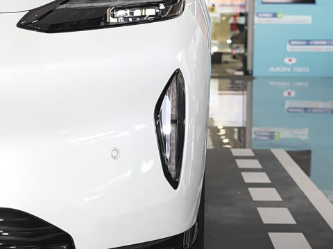 2025�� 825 Max��