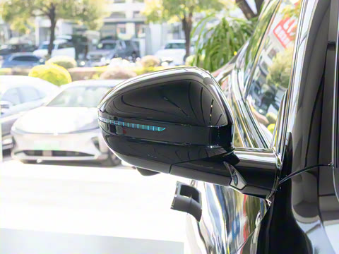 2026�� Ultra ���̰�