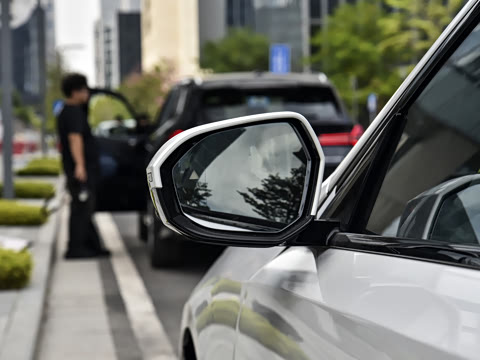 2026�� 530Li ������ M�˶���װ