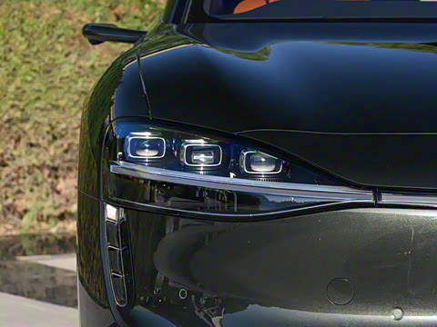 2025�� ���� Ultra��������