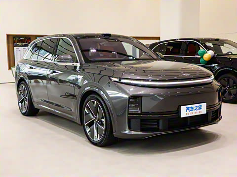 2025�� Ultra ���ܻ��°�