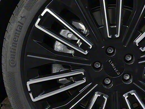 2025�� 240����Ultra