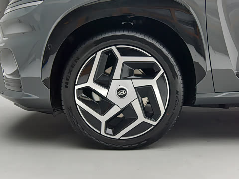 2025�� ����TECH�� 64.2kWh