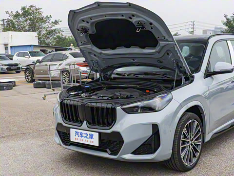 2025�� xDrive25Li M�˶���ҹ��װ