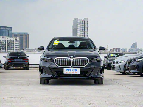 2026�� 525Li M�˶���װ