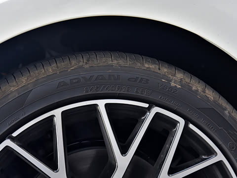 2026�� 1.5T 300 DCT���Ű�