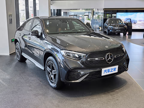 2026�� �Ŀ� GLC 260 4MATIC ����SUV