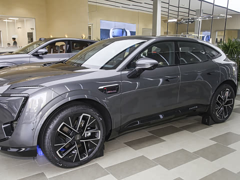 2025�� Max ���������