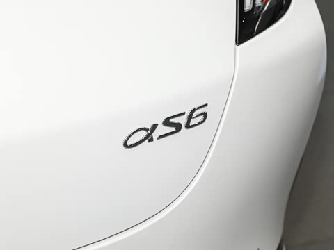 2025�� 735MAX 175kW