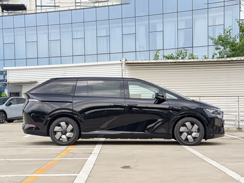 2026�� ���� 650 UltraSE