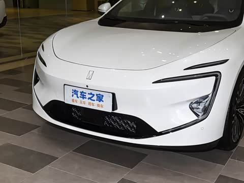 2025�� �Ŀ� Max���̰�