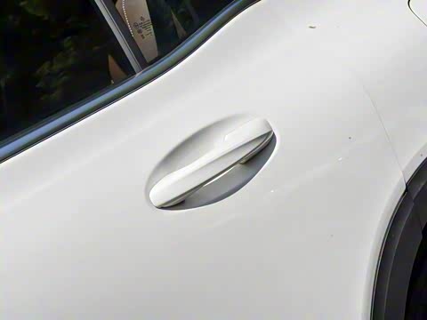 2025�� GLB 200 ������