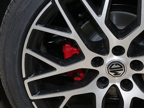 2026�� 2.0T 405 AT������