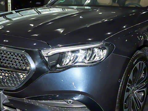 2024�� E 350 e L ���ʽ��϶����˶��γ�