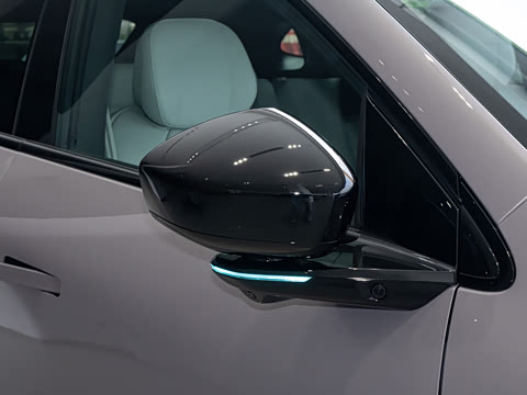 2026�� ���� 702 Max �콢��