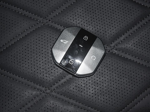 2026�� 2.0TD XWD ����