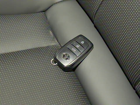 2026�� 1.8L ˫�� ��Ӣ��